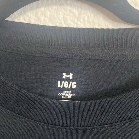 Under Armour cropped black tee size large NWT - Picture 2 of 6